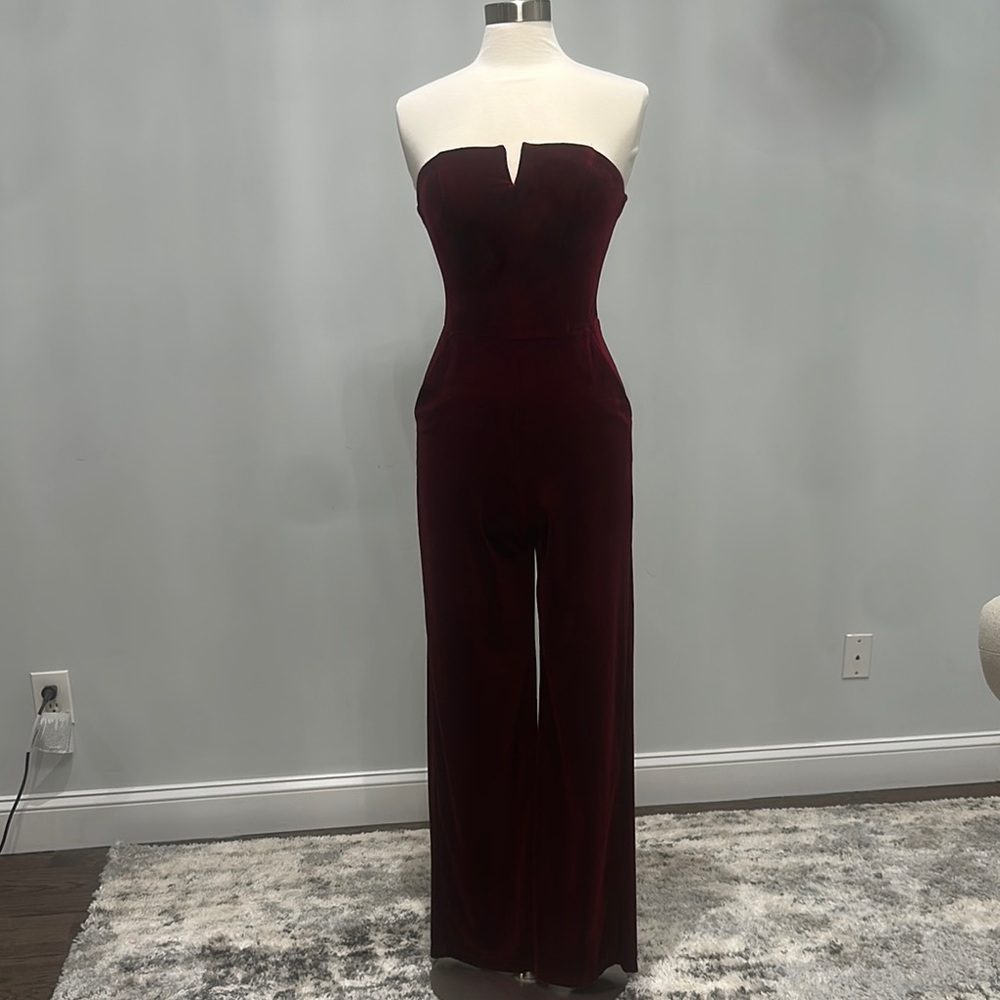 Elegant Burgundy Velvet Jumpsuit with Strapless Wide-Leg Design